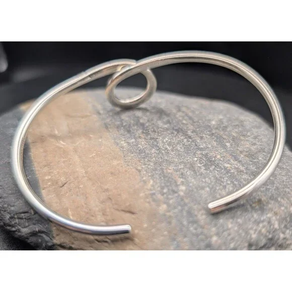 Mexico 925 Sterling Silver Hammered Bracelet, Adjustable, 0.384ozt / 0.42oz - Picture 4 of 8